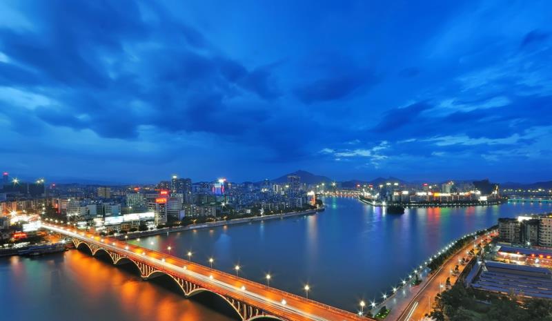 做文明市民 建善美韶關(guān)