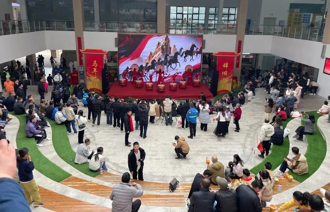 九齡服務(wù)區(qū)年味濃 溫情滿滿回家路